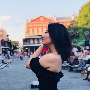 Meet your Posher, Lydia